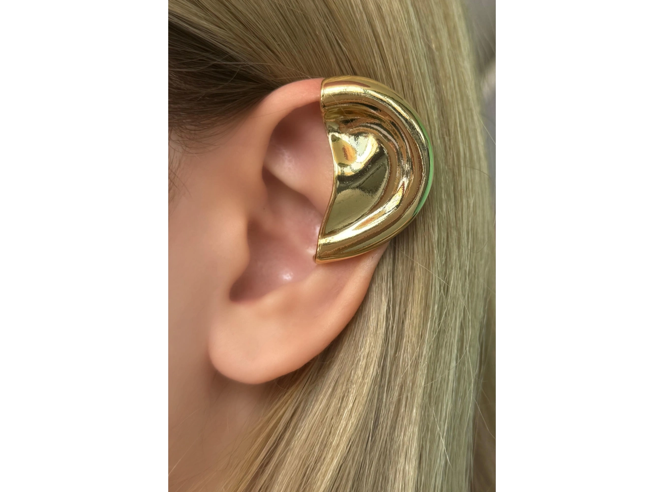 Altın Renk Metal Kulak Aksesuarı (Tek)