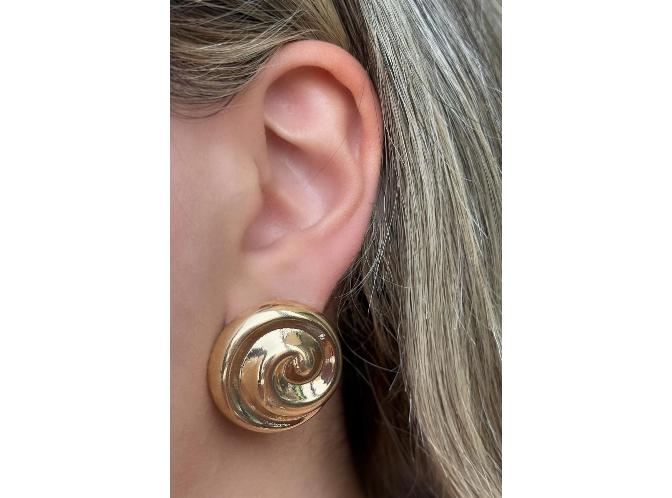 Altın Renk Metal Küpe (Çift)