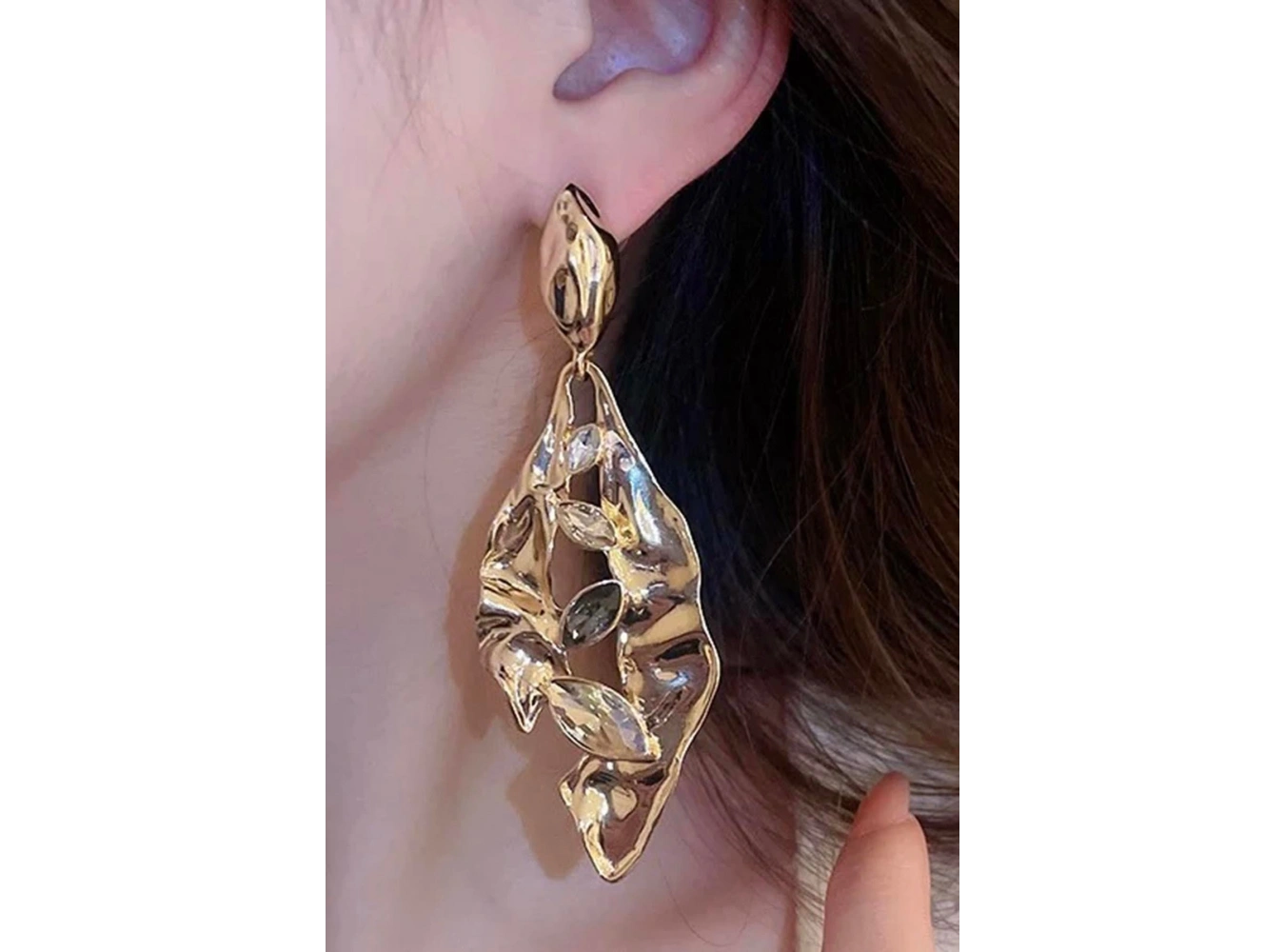 Altın Renk Metal Taşlı Küpe (Çift)