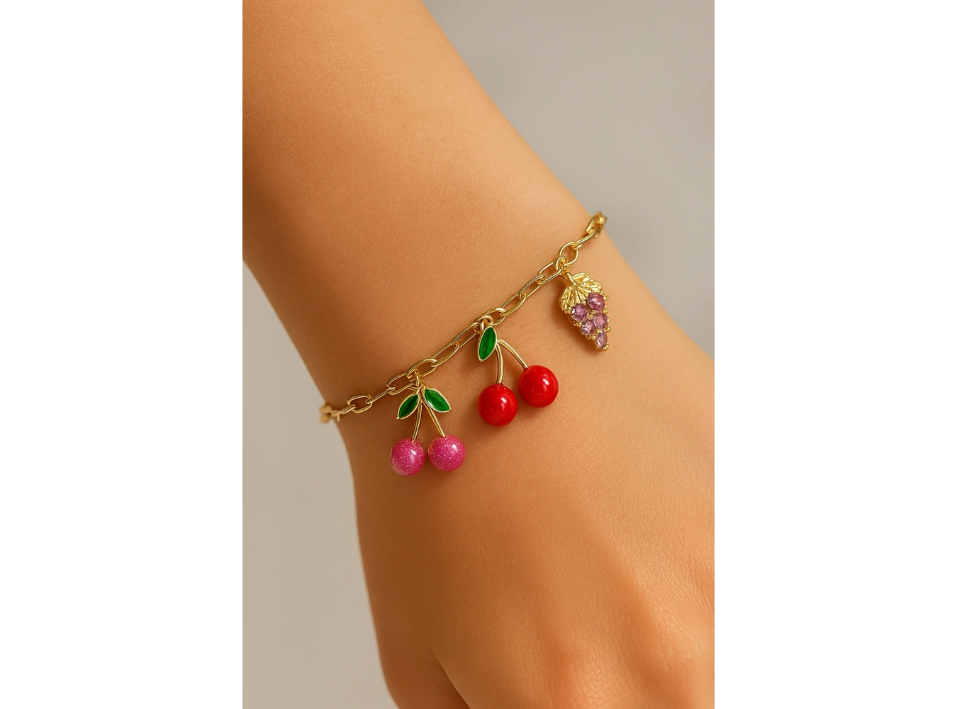 Altın Renk Meyve Figürlü Çelik Bileklik