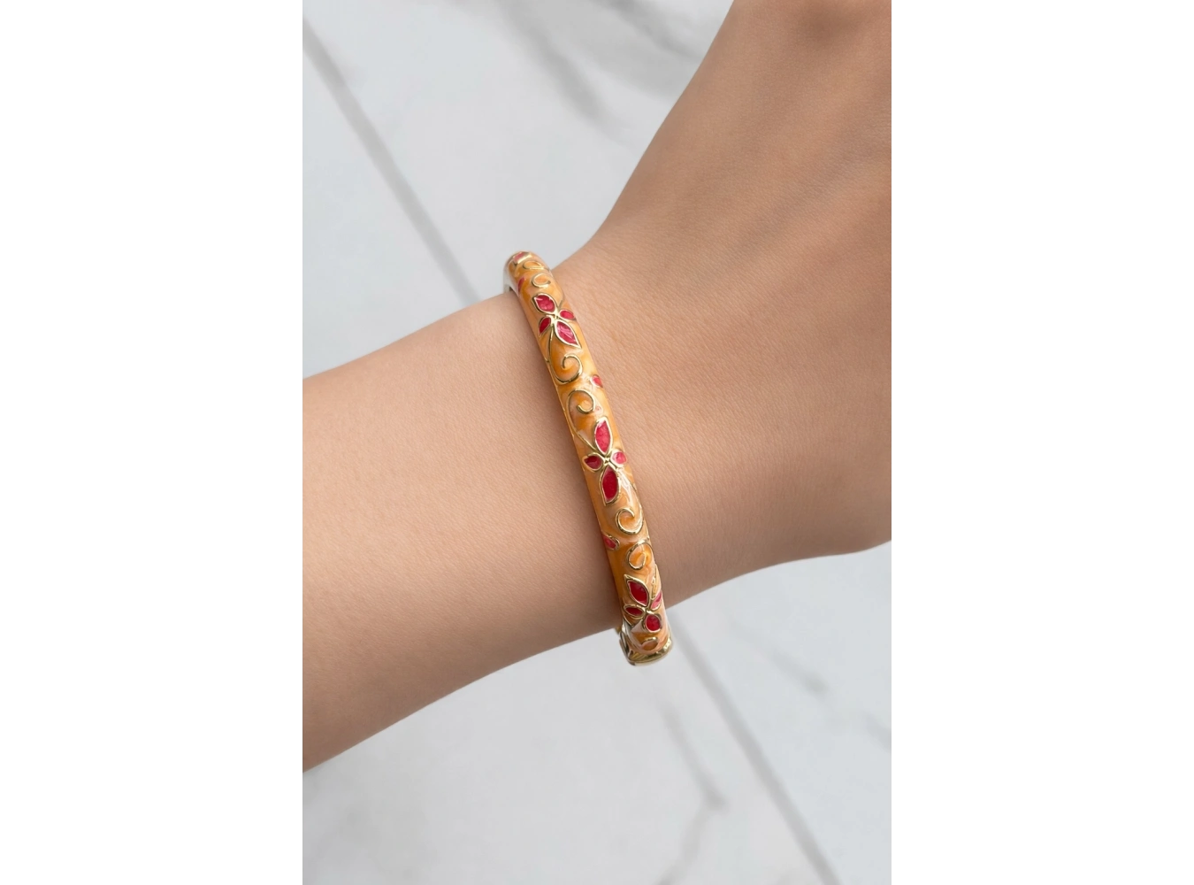 Altın Renk Mineli Kelepçe Bileklik