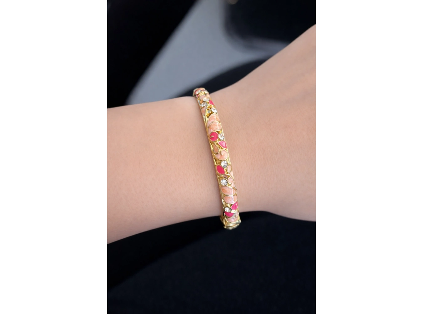 Altın Renk Mineli Kelepçe Bileklik