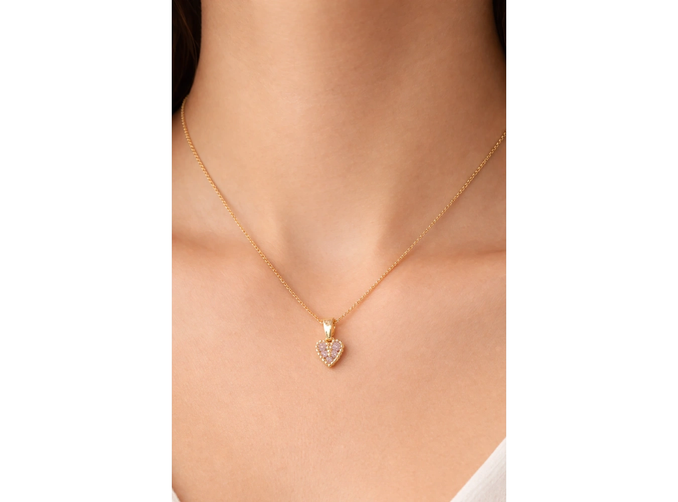 Altın Renk Mini Kalp Figürlü Taş Detaylı Çelik Kolye