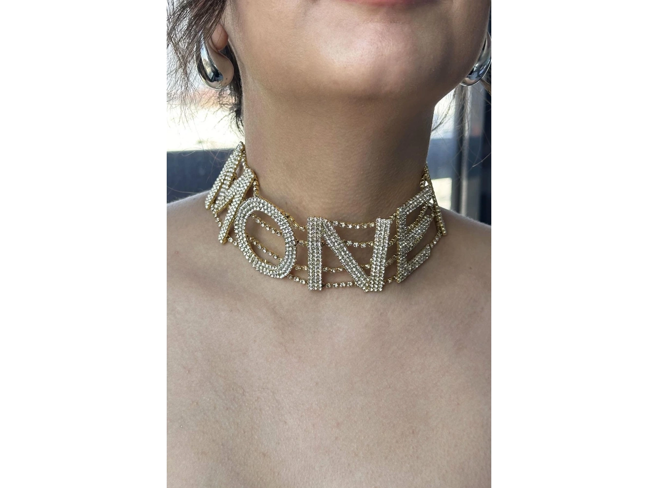 Altın Renk Money Yazılı Taş Detaylı Tasarım Kolye