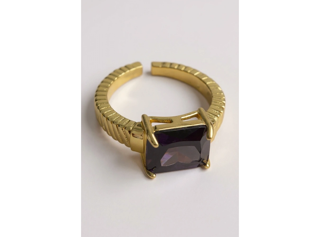 Altın Renk Mor Taş Detaylı Ayarlanabilir Çelik Yüzük