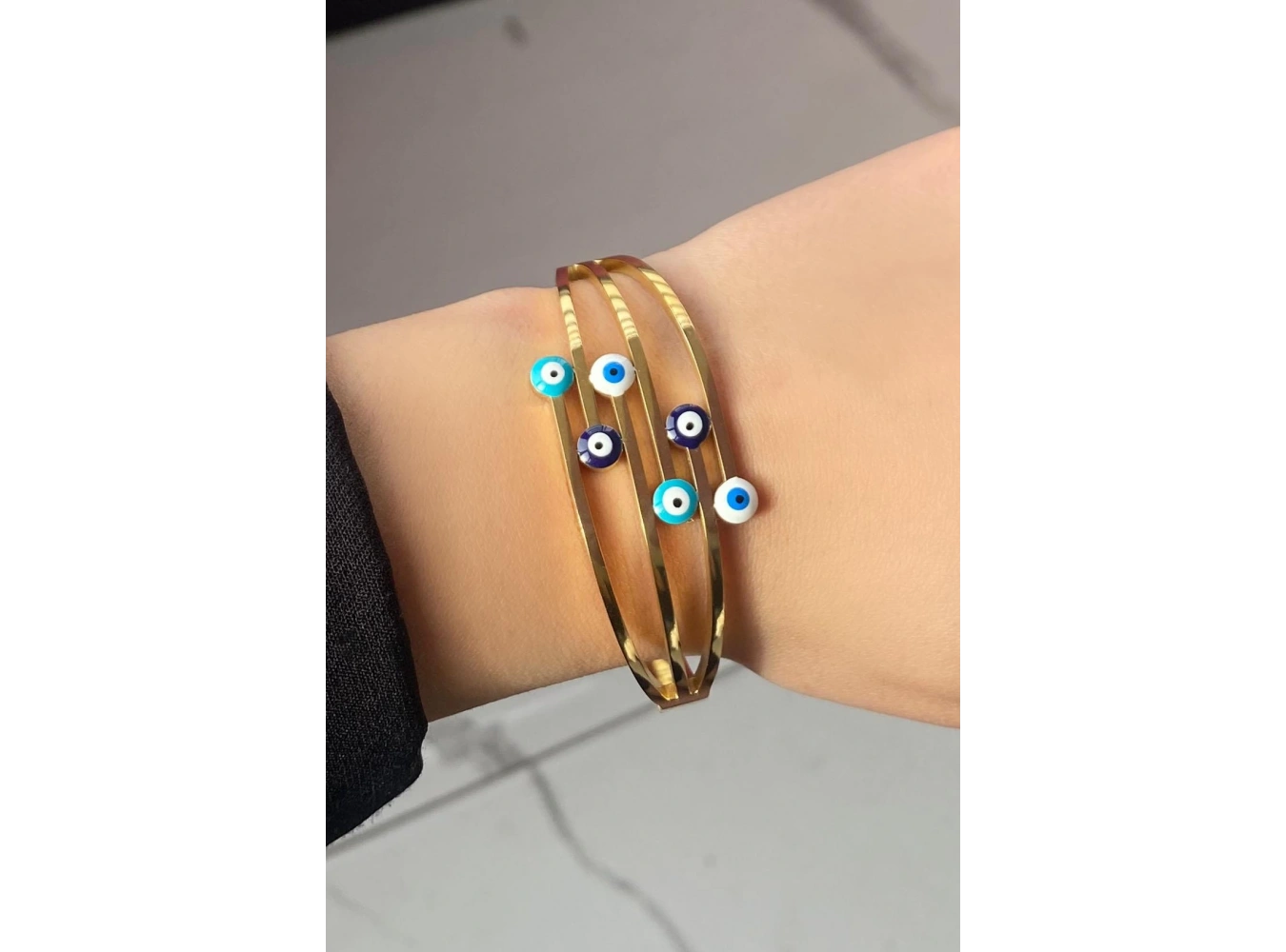 Altın Renk Nazar Boncuk Figürlü Çelik Kelepçe Bileklik
