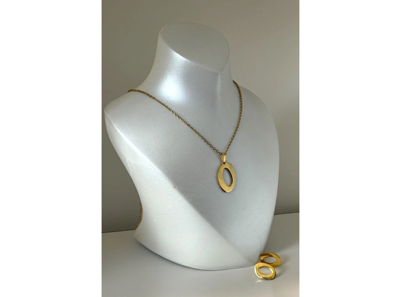 Altın Renk O Harfli Çelik Kolye Set