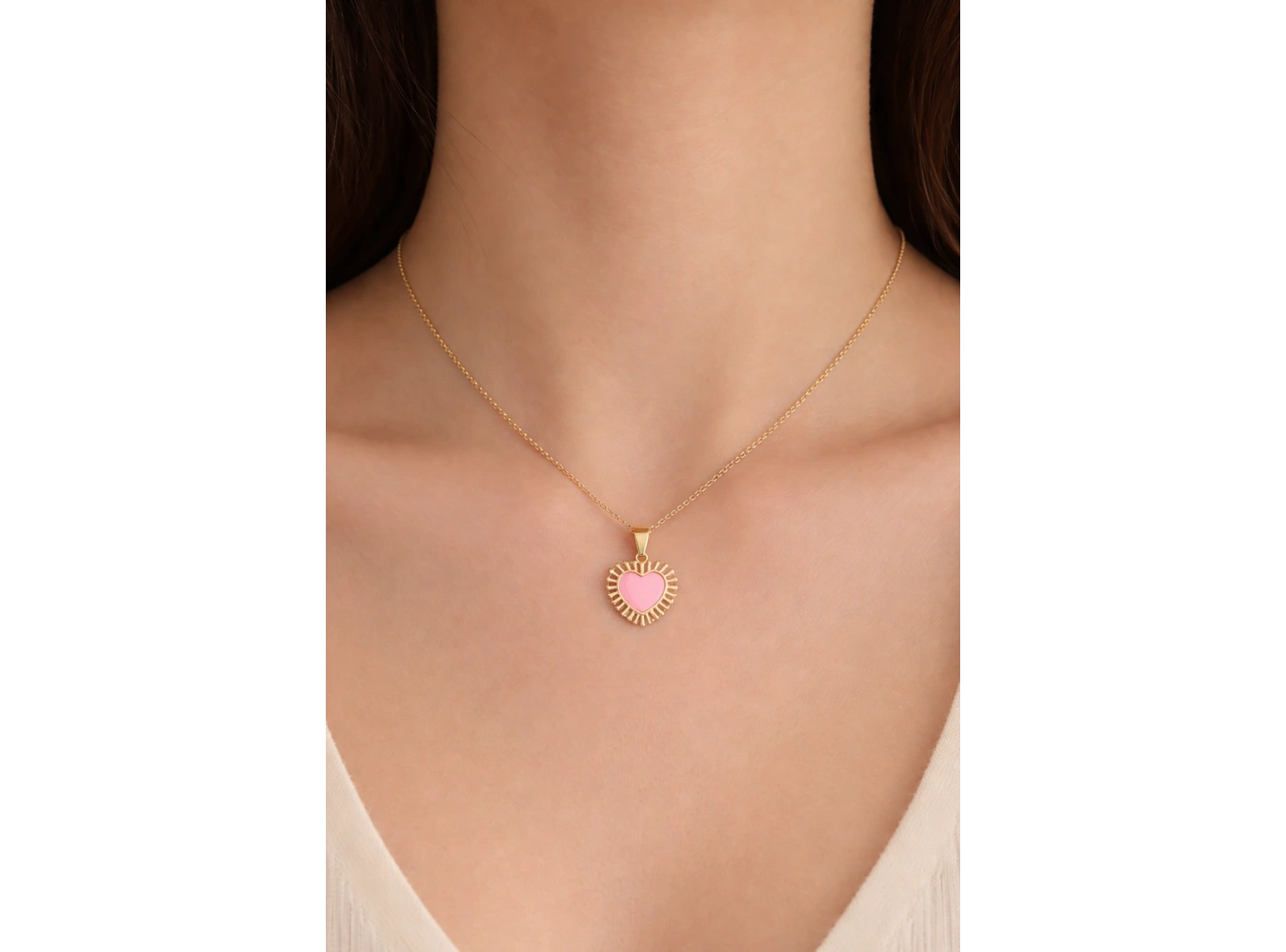Altın Renk Pembe Kalp Figürlü Taş Detaylı Çelik Kolye