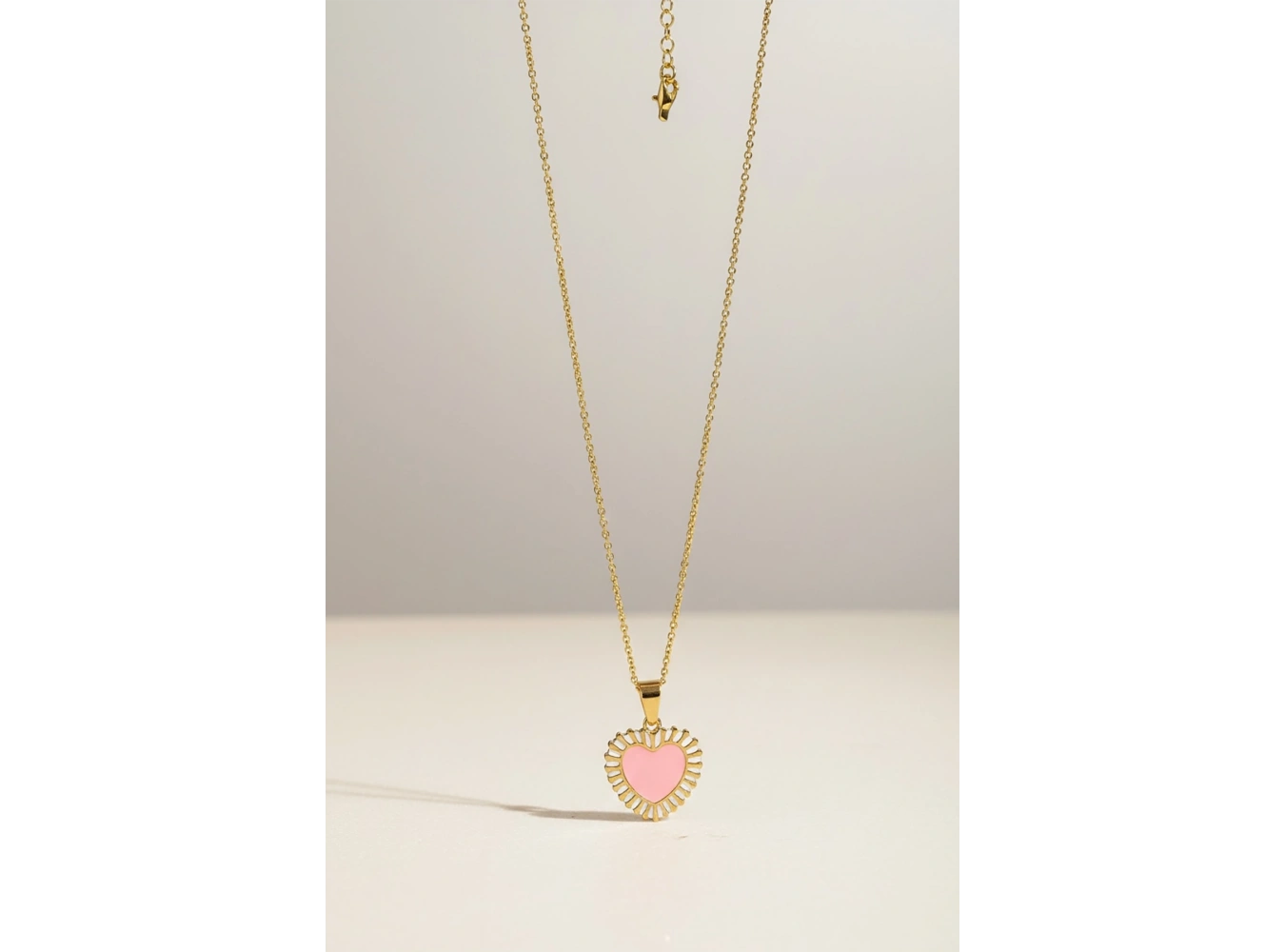 Altın Renk Pembe Kalp Figürlü Taş Detaylı Çelik Kolye
