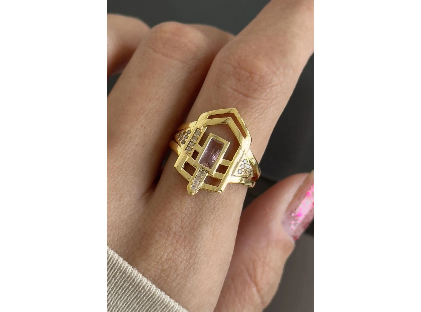 Altın Renk Pembe Taş Detaylı Ayarlanabilir Yüzük