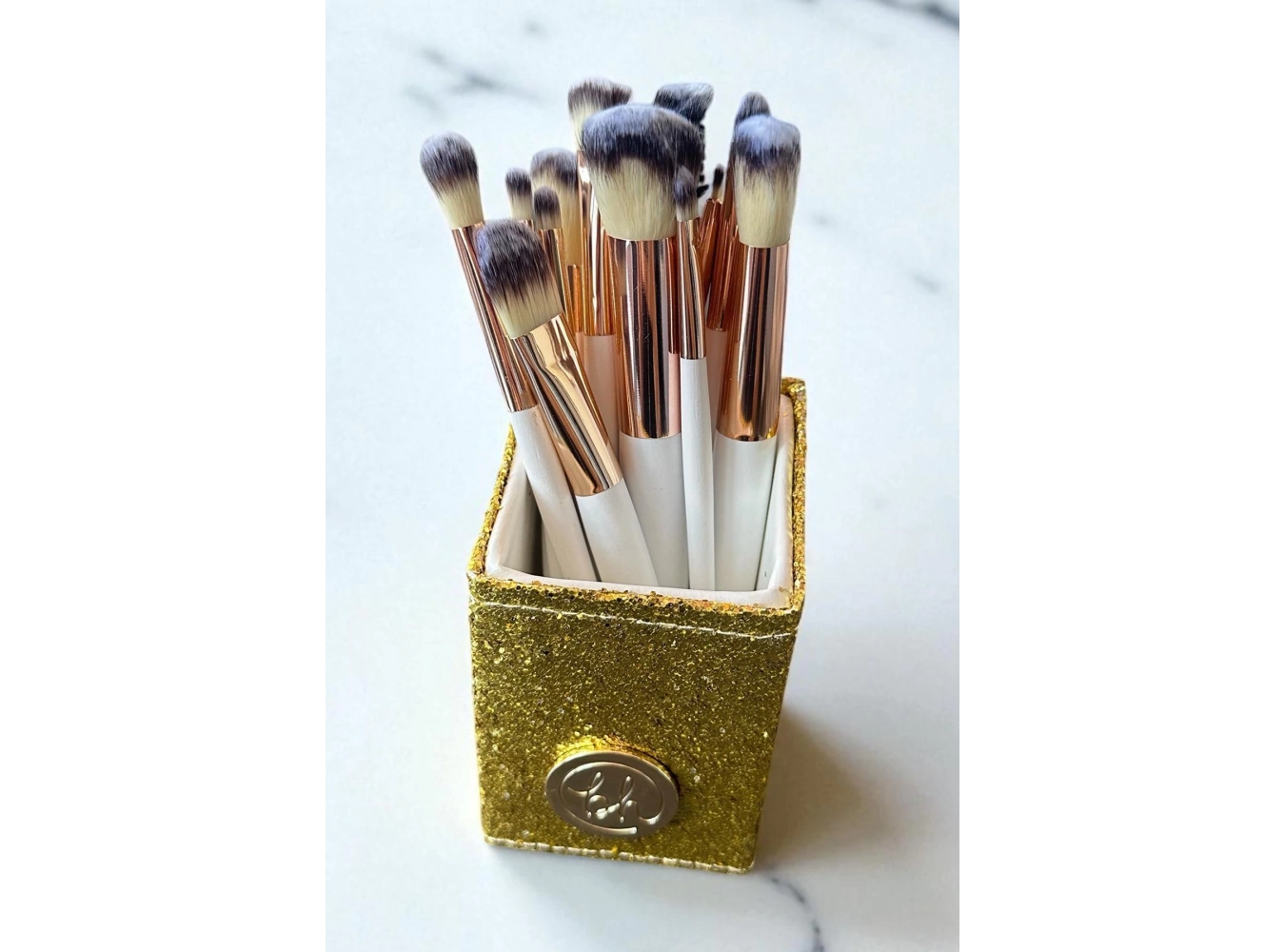 Altın Renk Profesyonel 13lü Standlı Makyaj Fırça Seti
