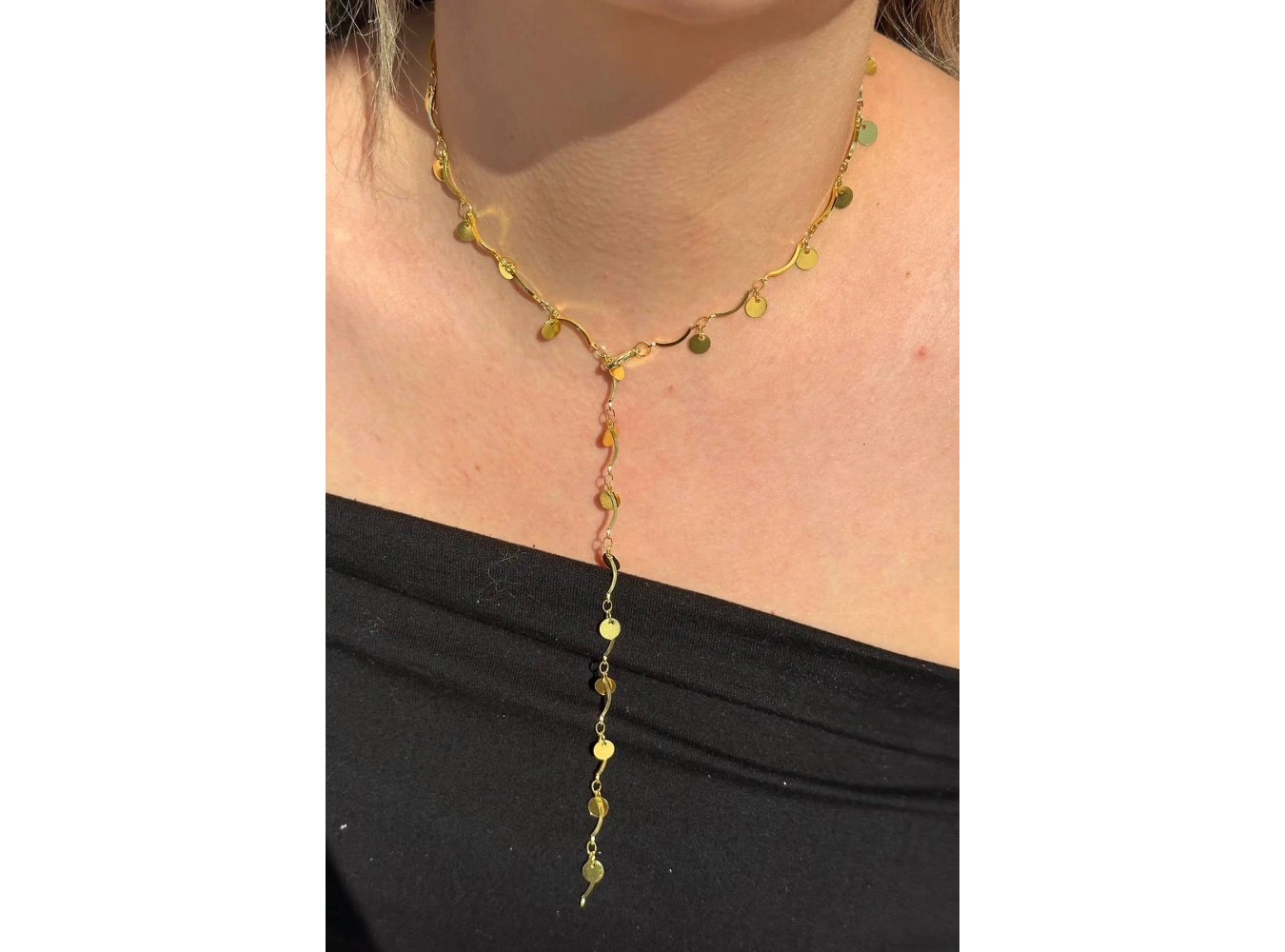 Altın Renk Pul Detaylı Çelik Y Kolye