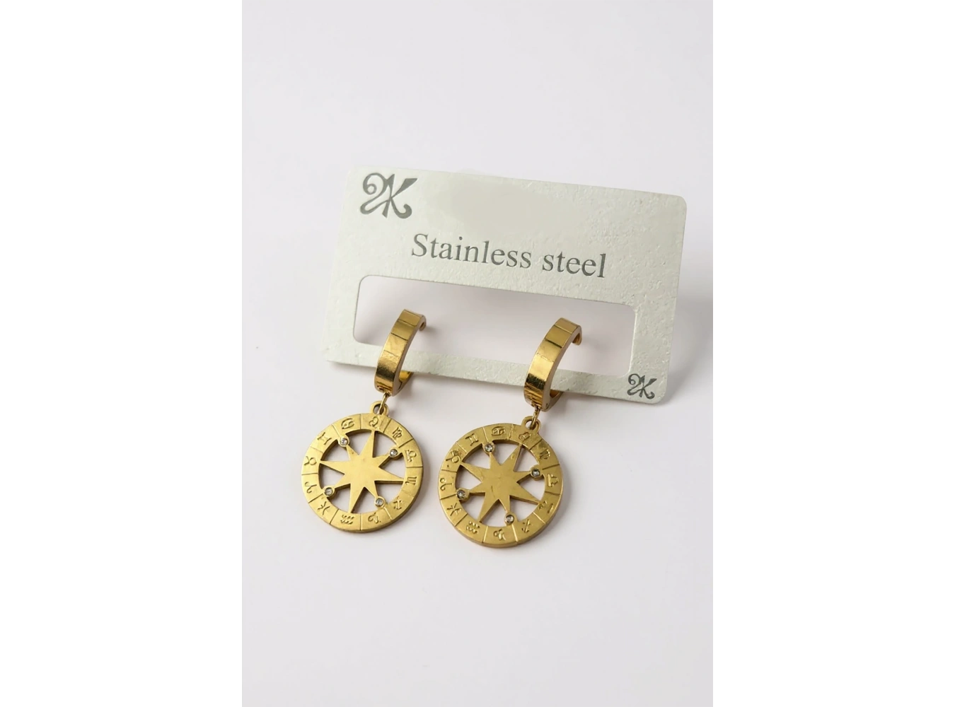 Altın Renk Pusula Figürlü Çelik Küpe (Çift)