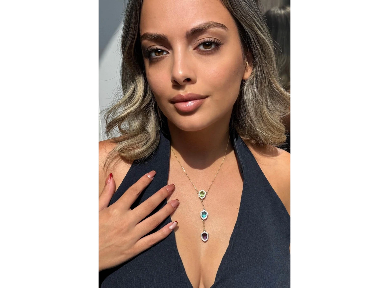 Altın Renk Renkli Taş Detaylı 14k Altın Kaplama TX Kolye