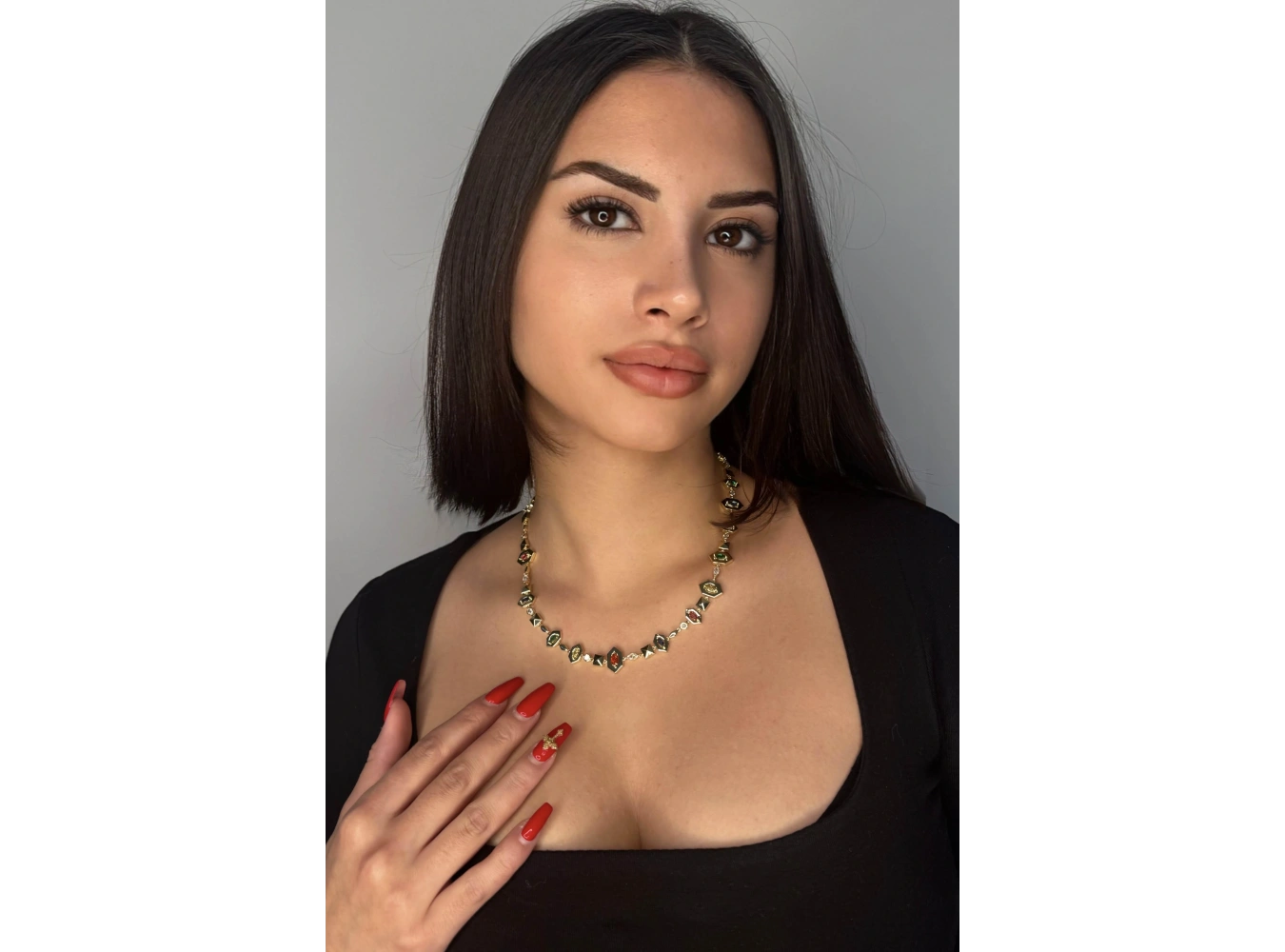 Altın Renk Renkli Taş Detaylı 14K Altın Kaplama VİP Kolye