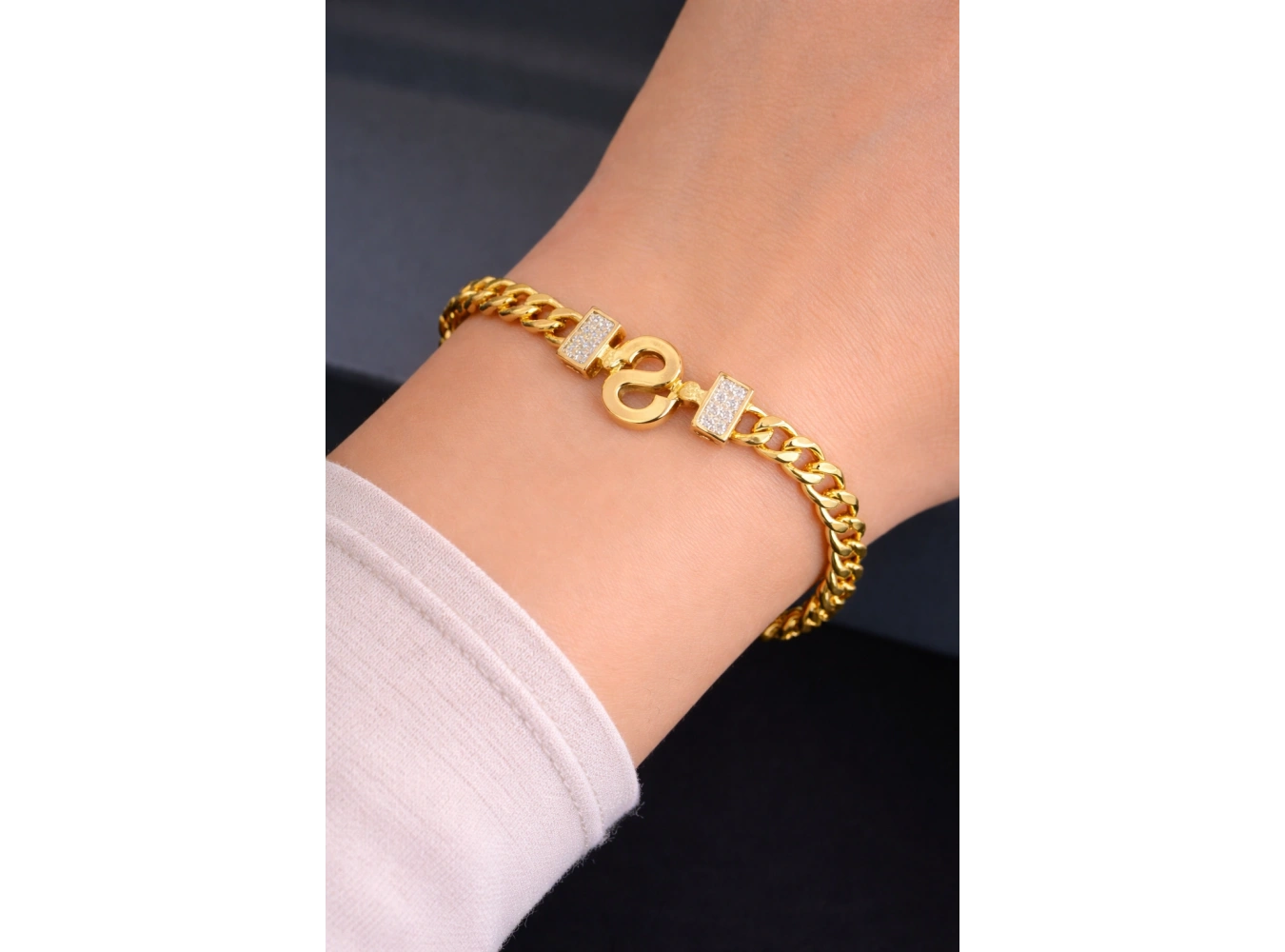 Altın Renk S Harf Çelik Bileklik