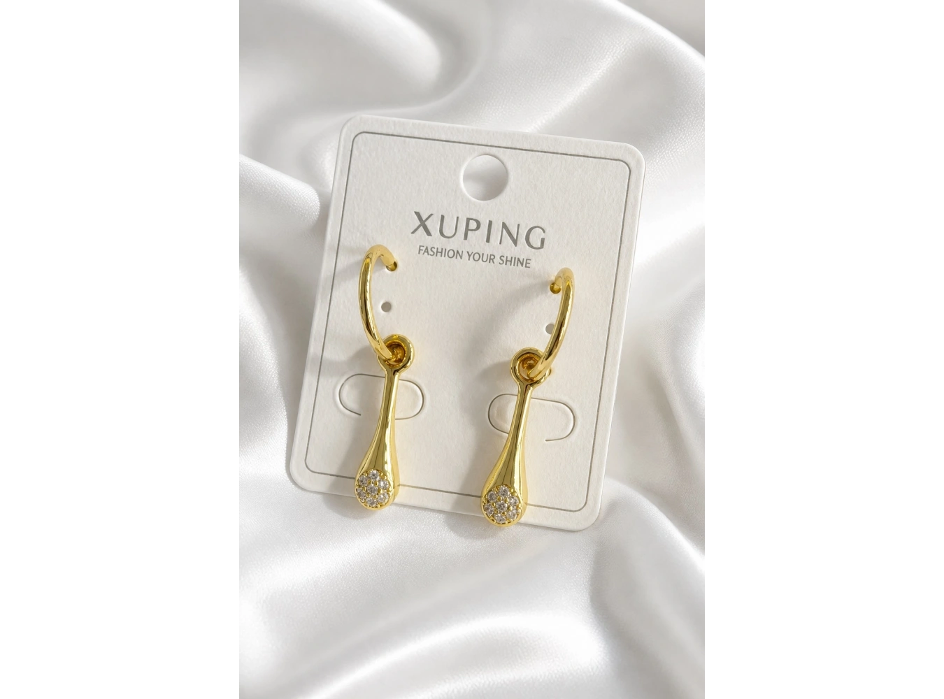 Altın Renk Sallantılı Xuping Küpe (Çift)