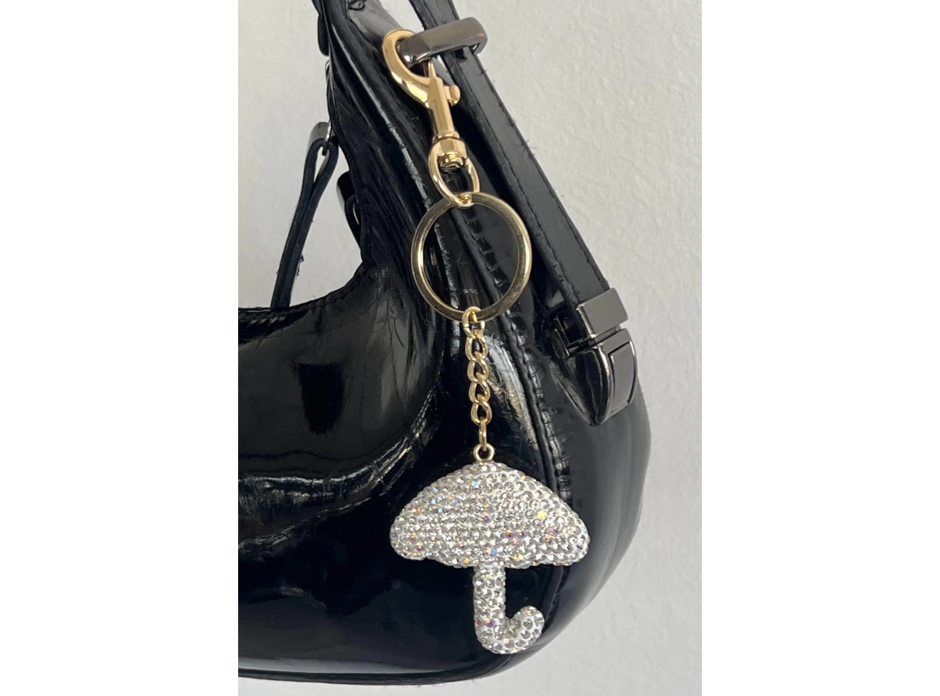 Altın Renk Şemsiye Figürlü Gümüş Renk Taş Detaylı Çanta Charm/ Anahtarlık