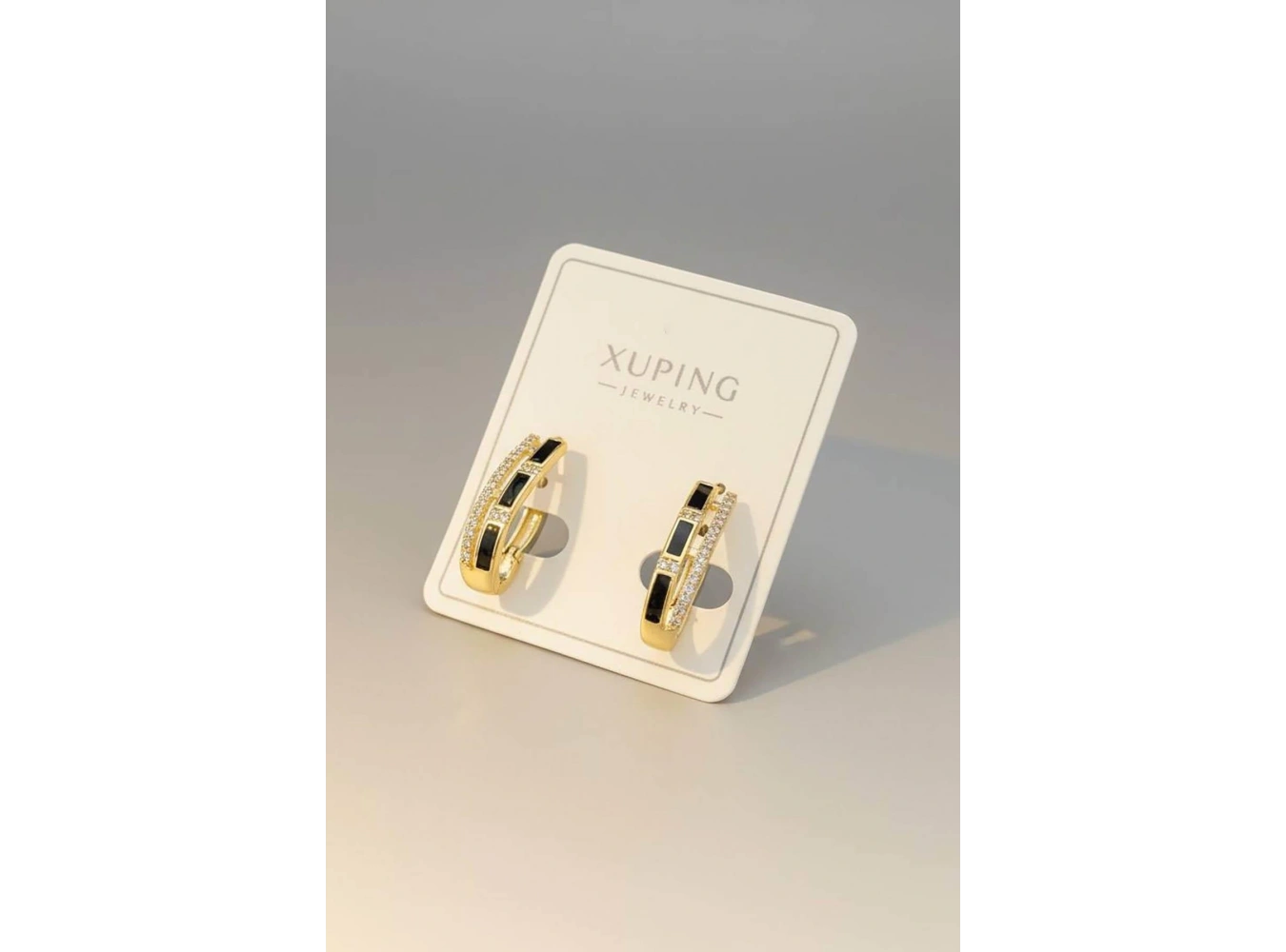 Altın Renk Siyah Taş Detaylı Xuping Küpe (Çift)