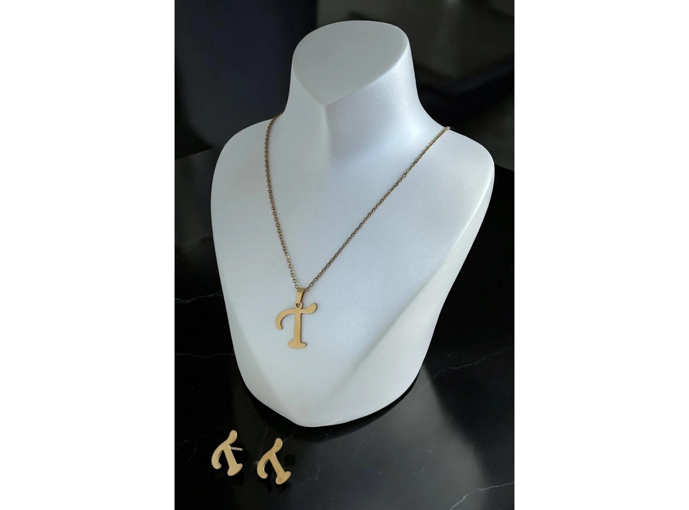 Altın Renk T Harfli Çelik Kolye Ve Küpe Set