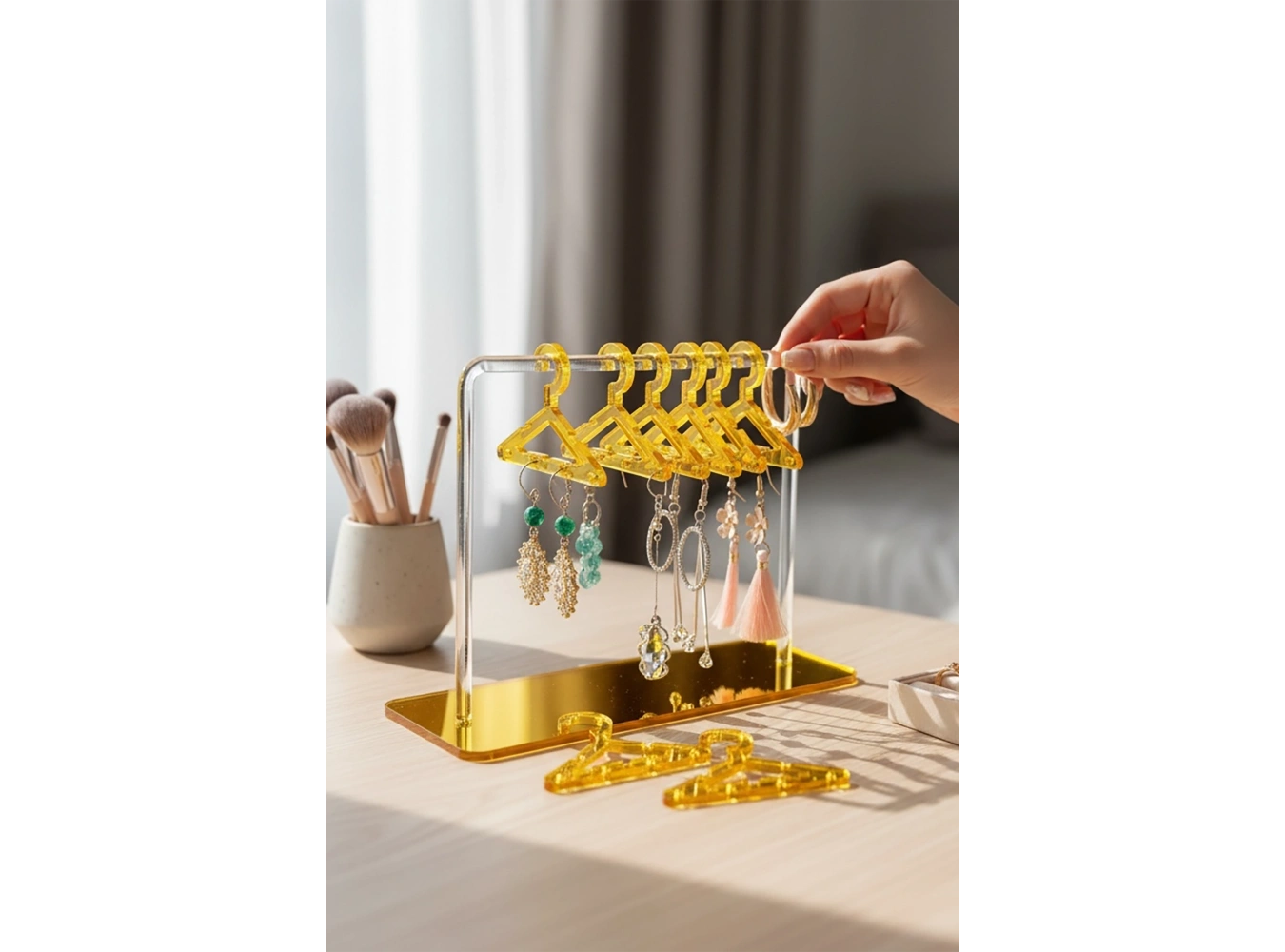 Altın Renk Takı Organizeri / Standı