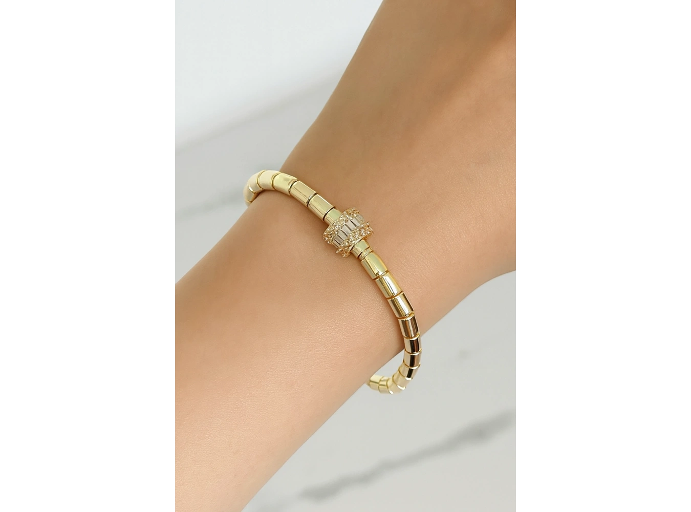 Altın Renk Taş Detaylı 14K Altın Kaplama Bileklik