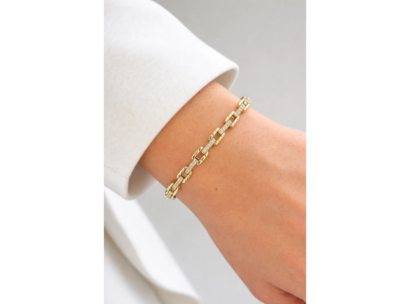 Altın Renk Taş Detaylı 14K Altın Kaplama CM Bileklik