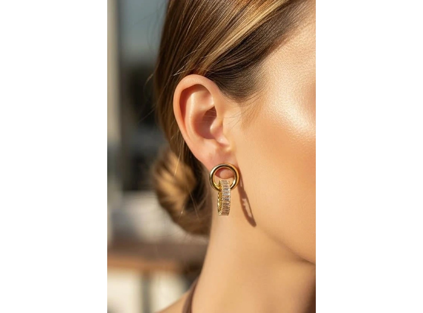 Altın Renk Taş Detaylı 14K Altın Kaplama Küpe (Çift)