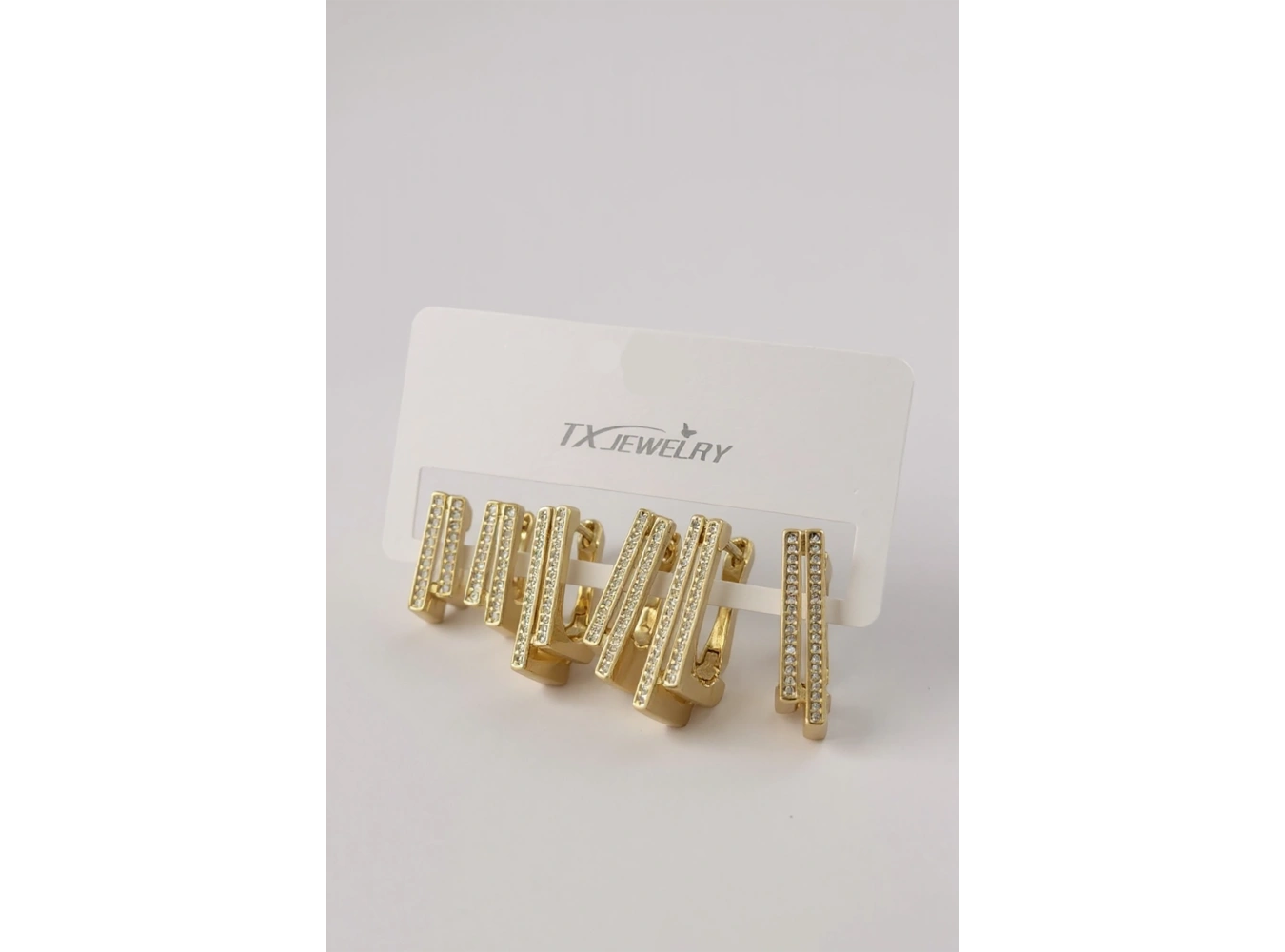 Altın Renk Taş Detaylı 14K Altın Kaplama TX 6lı Küpe Set