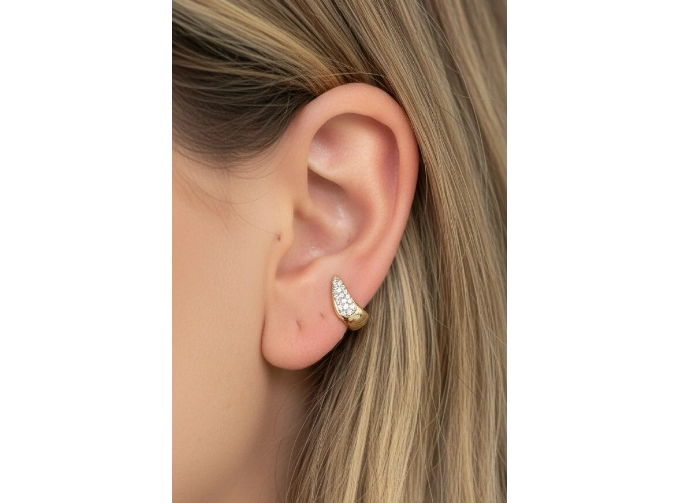Altın Renk Taş Detaylı 14K Altın Kaplama TX Ear Cuff (Tek)
