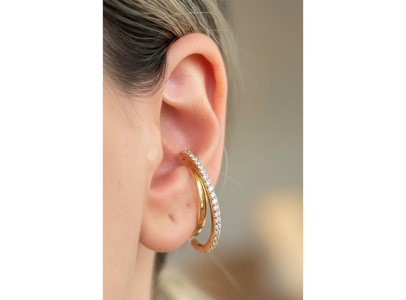 Altın Renk Taş Detaylı 14K Altın Kaplama TX Ear Cuff (Tek)