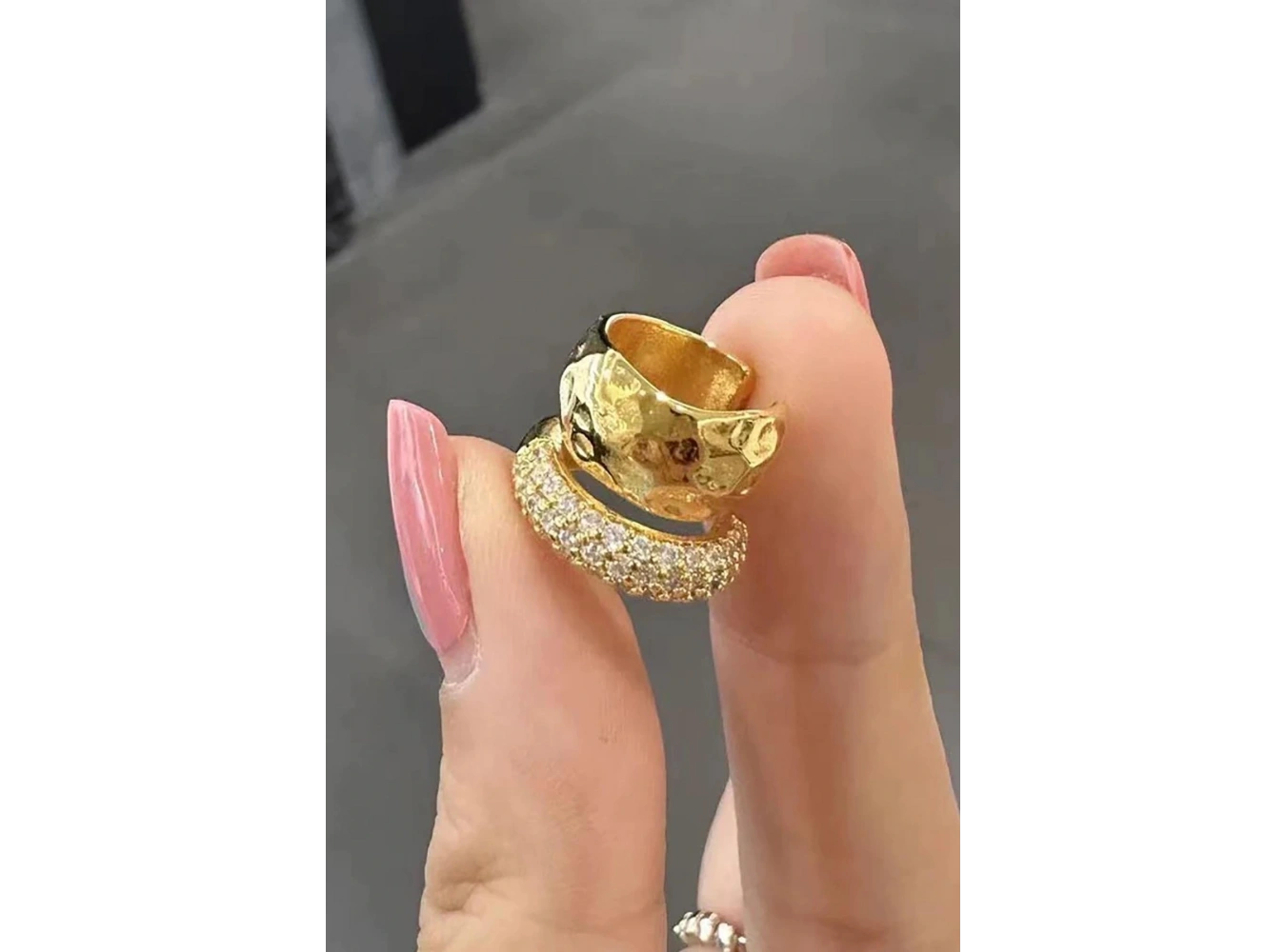 Altın Renk Taş Detaylı 14K Altın Kaplama TX Ear Cuff (Tek)