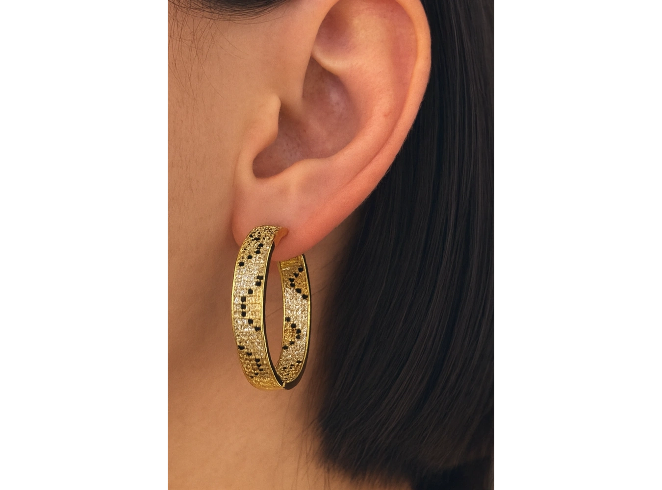 Altın Renk Taş Detaylı 14K Altın Kaplama TX Küpe (Çift)