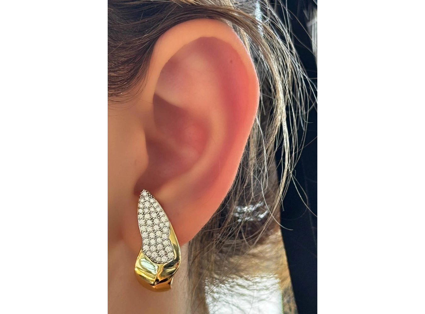 Altın Renk Taş Detaylı 14K Altın Kaplama TX Küpe (Çift)