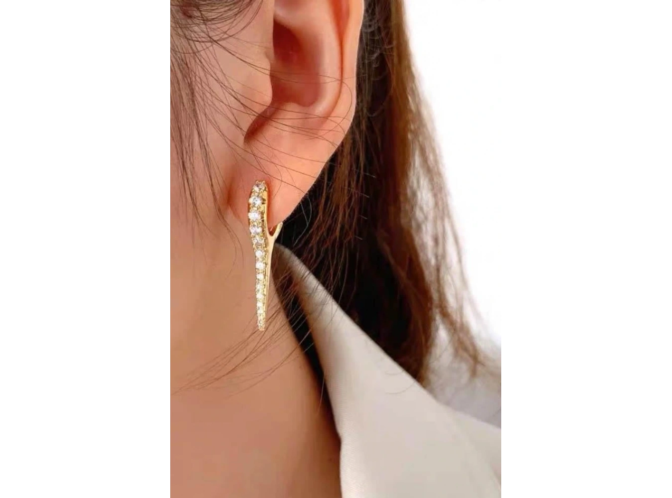 Altın Renk Taş Detaylı 14K Altın Kaplama TX Küpe (Çift)