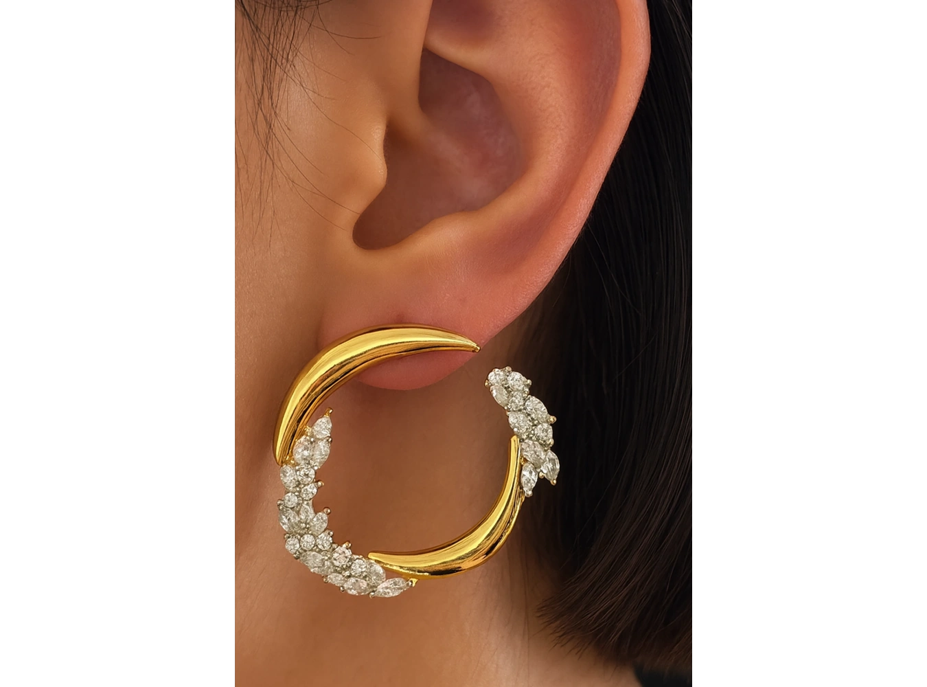 Altın Renk Taş Detaylı 14K Altın Kaplama TX Küpe (Çift)