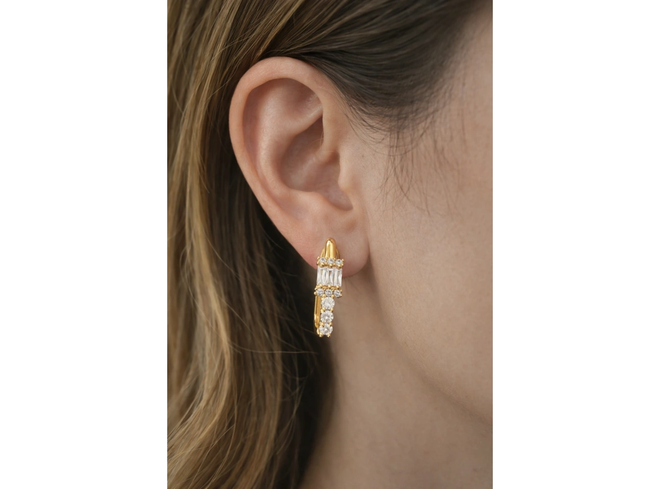 Altın Renk Taş Detaylı 14K Altın Kaplama Tx Küpe (Çift)