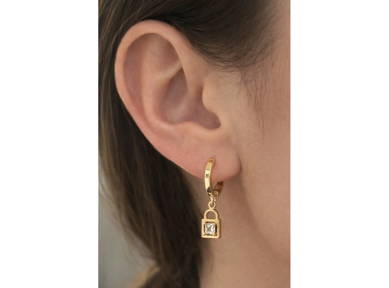 Altın Renk Taş Detaylı 14K Altın Kaplama Tx Küpe (Çift)