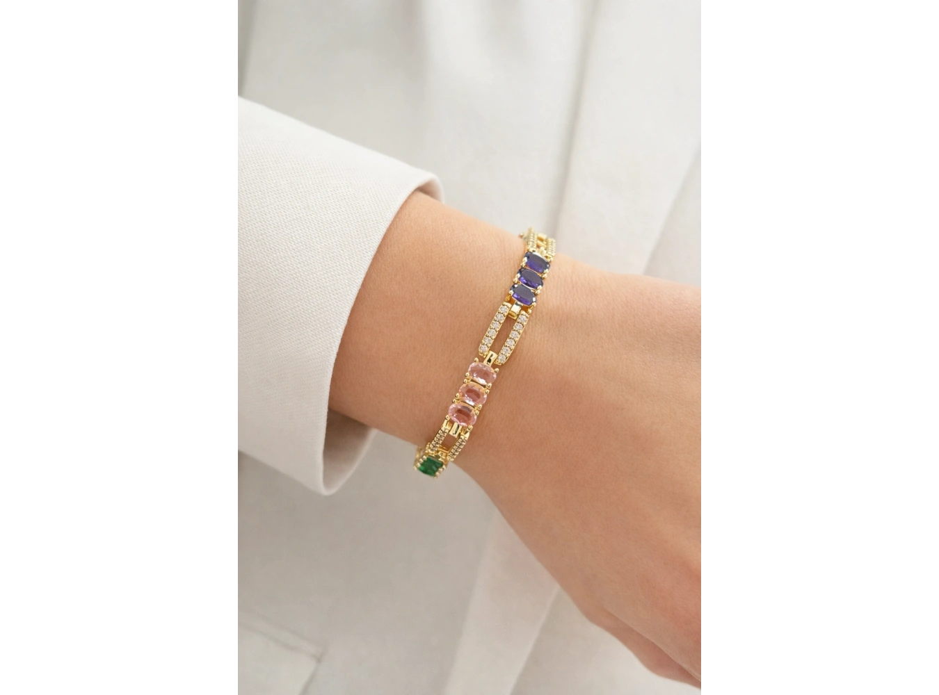 Altın Renk Taş Detaylı 14K Altın Kaplama VİP Bileklik