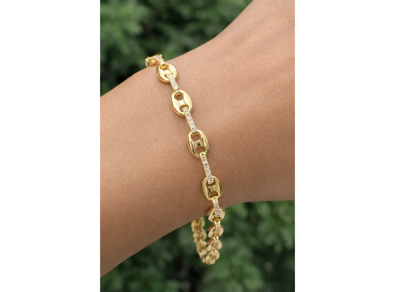 Altın Renk Taş Detaylı 14K Altın Kaplama VİP Bileklik