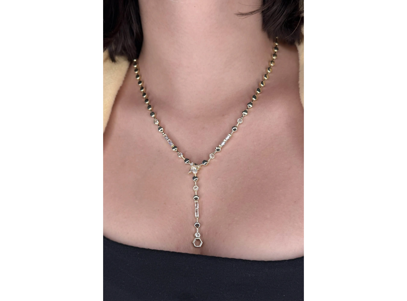 Altın Renk Taş Detaylı 14K Altın Kaplama VİP Kolye