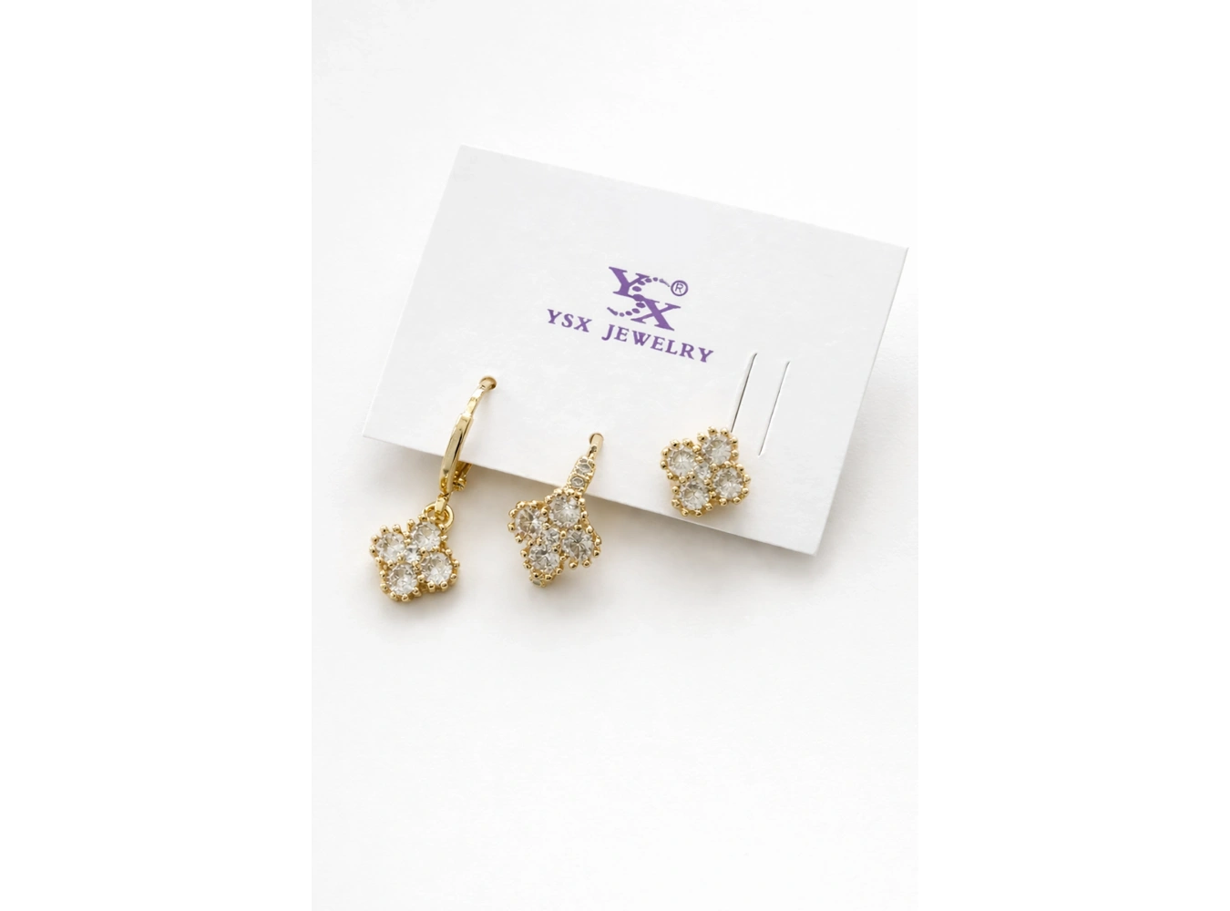 Altın Renk Taş Detaylı 3lü YSX Küpe Set