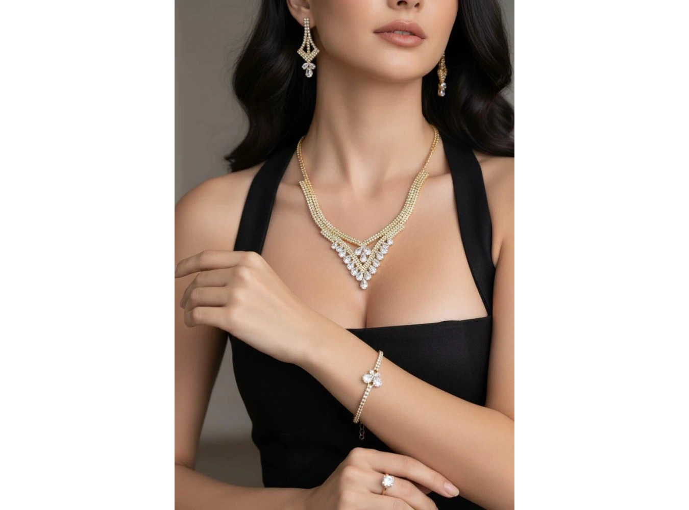 Altın Renk Taş Detaylı 4lü Abiye Set