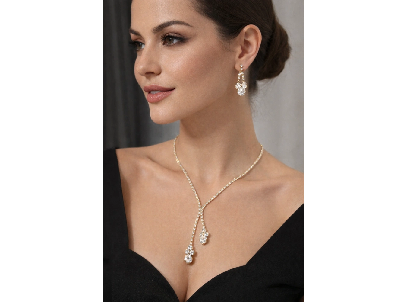 Altın Renk Taş Detaylı Abiye Set