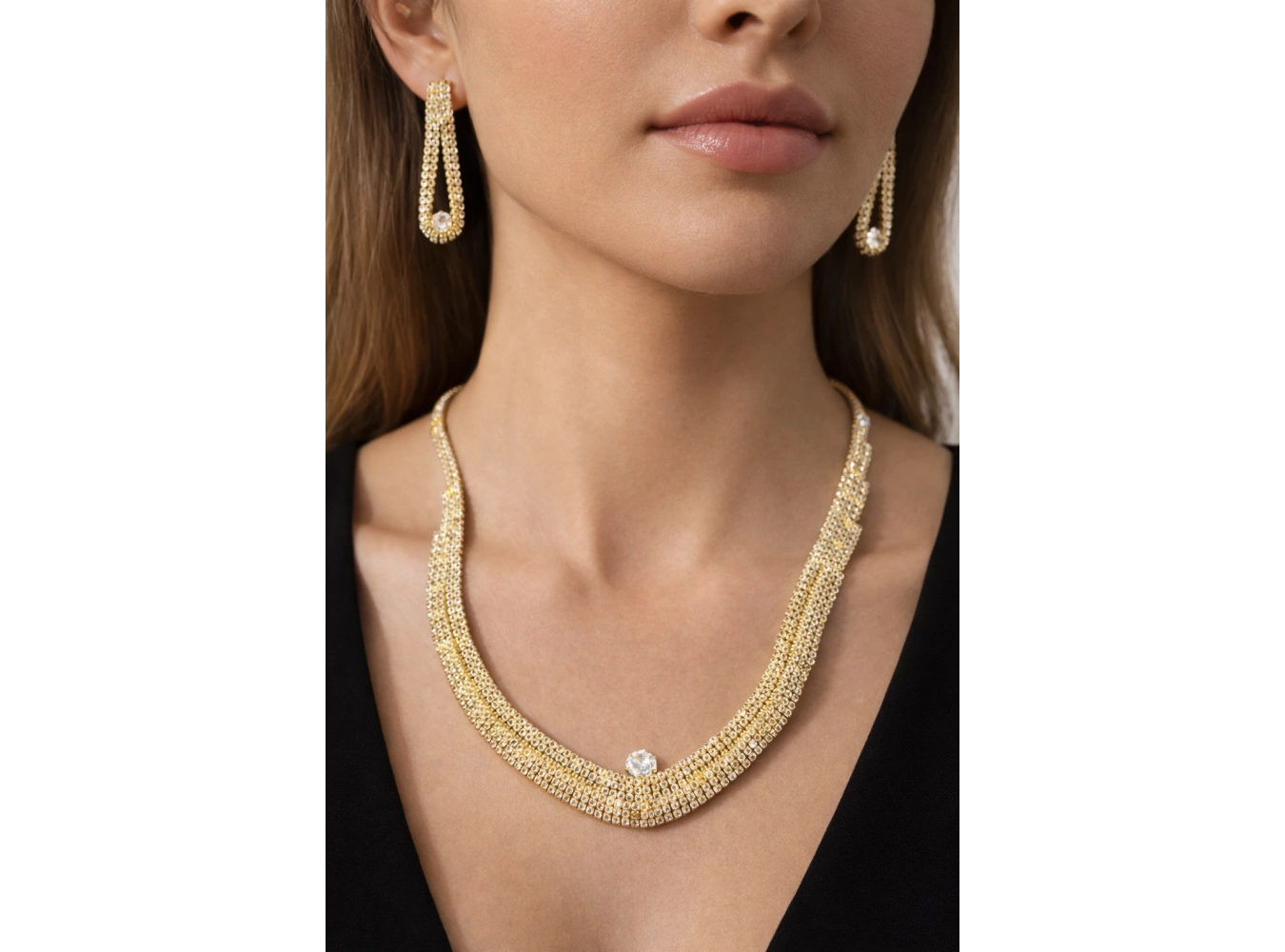 Altın Renk Taş Detaylı Abiye Set