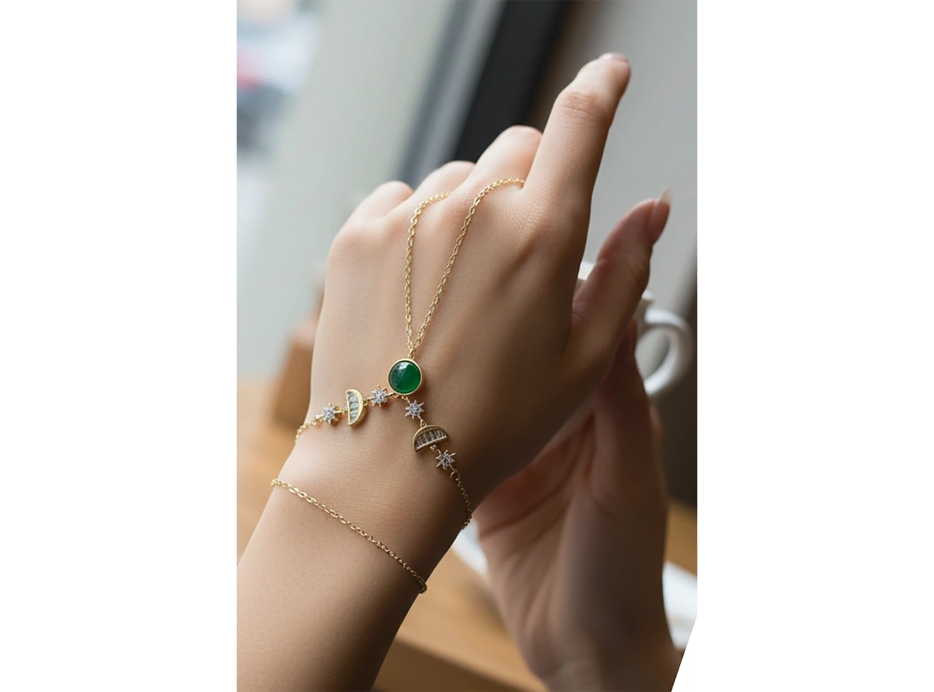 Altın Renk Taş Detaylı Altın Kaplama VİP Şahmeran