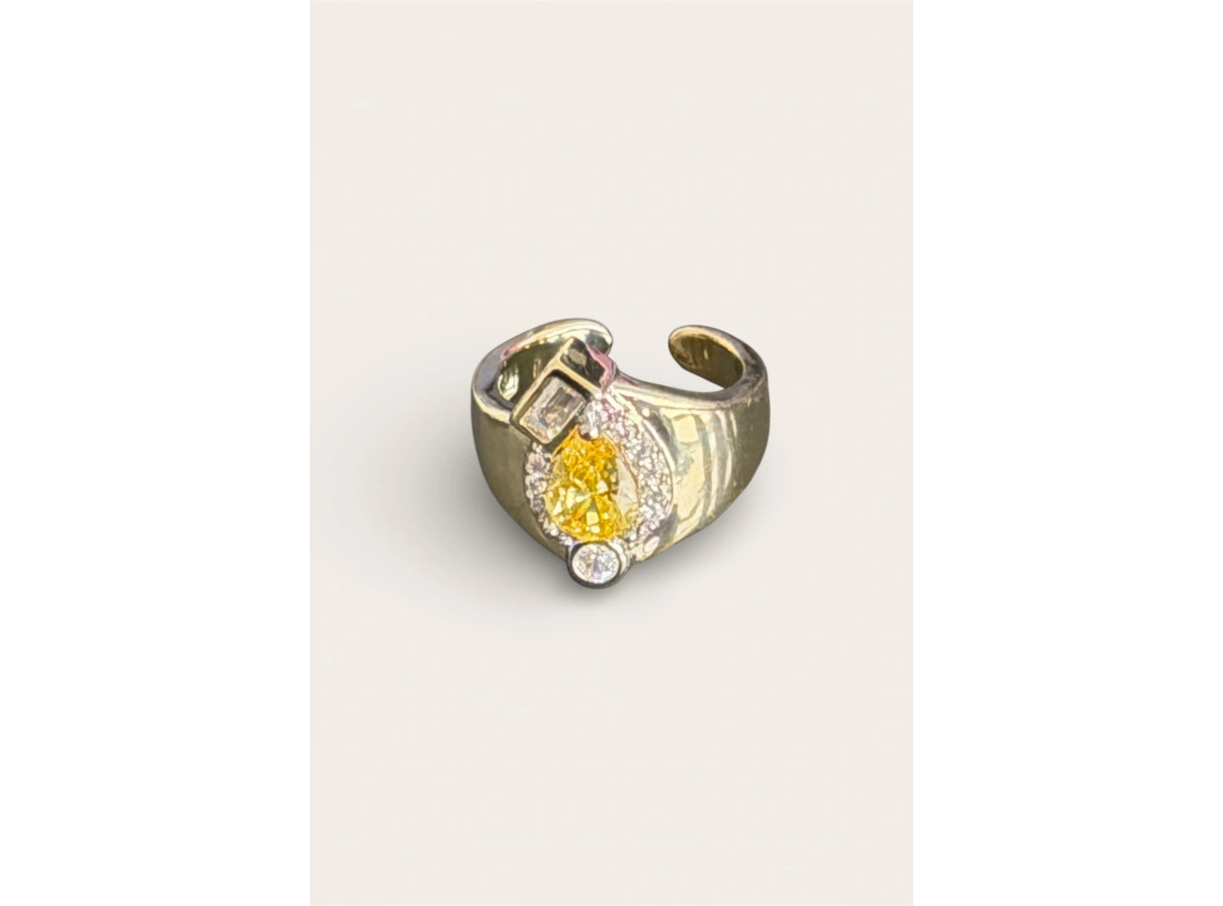 Altın Renk Taş Detaylı Ayarlanabilir Serçe Parmak Yüzüğü