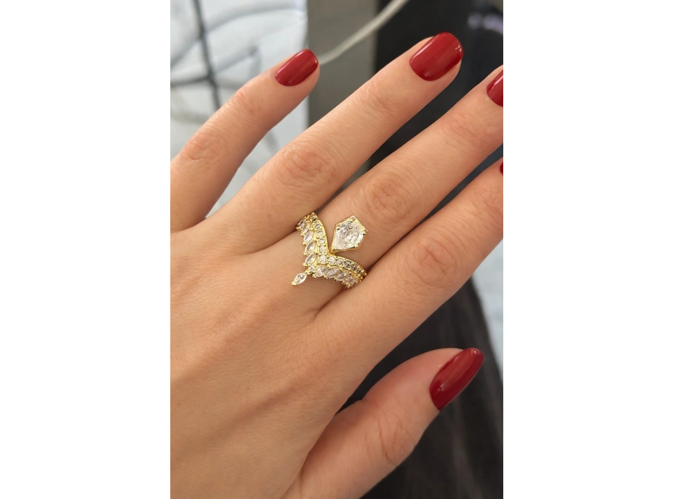 Altın Renk Taş Detaylı Ayarlanabilir Yüzük