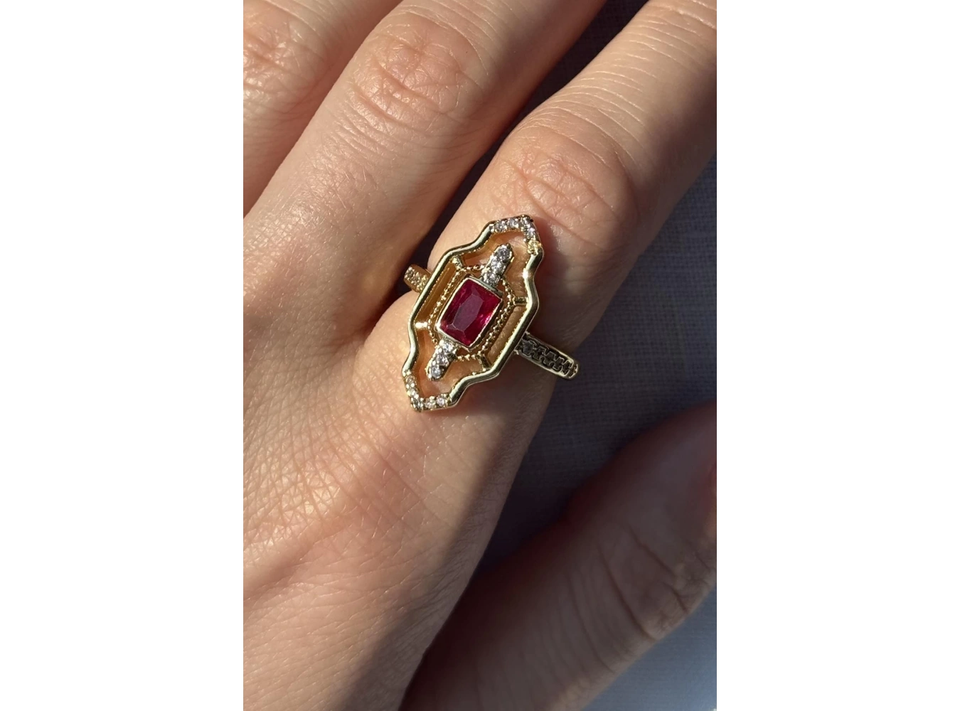 Altın Renk Taş Detaylı Ayarlanabilir Yüzük