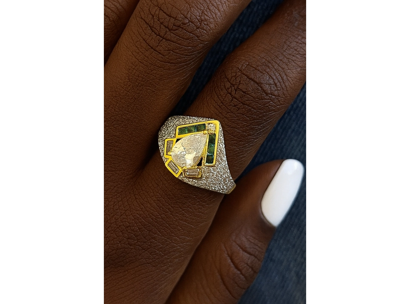 Altın Renk Taş Detaylı Ayarlanabilir Yüzük